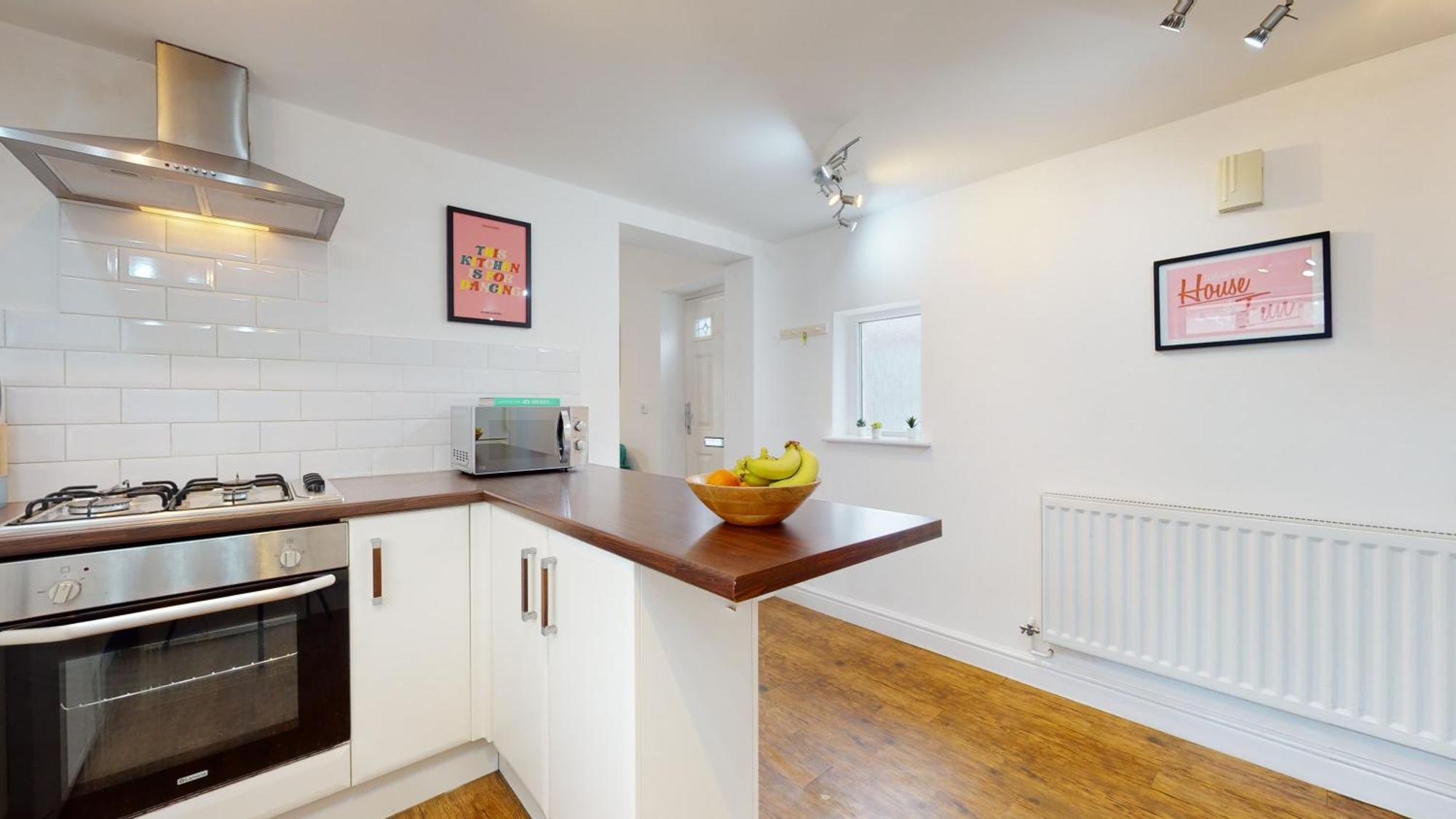 Cosy Cardiff Apartment And Patio Exterior photo