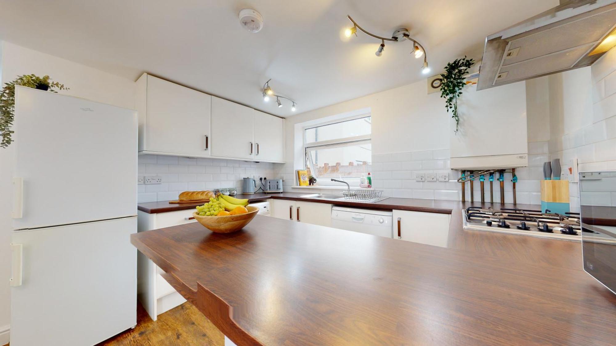 Cosy Cardiff Apartment And Patio Exterior photo